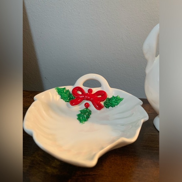Christmas Goose With Bow And Holly And Tray Set - Picture 4 of 12